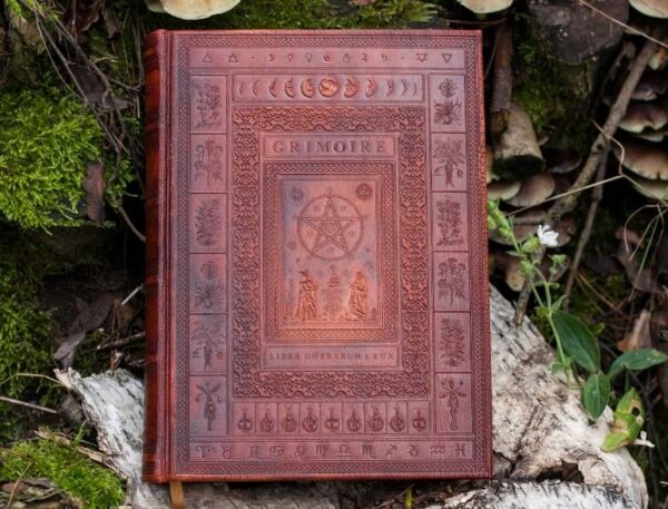 Grimoire - liber umbrarum et lux - obrazek 2